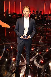 Max Hubacher  erhielt den Preis für den besten Nachwuchsdarsteller beim Bayerischen Filmpreis 2018 (©Foto: Martin Schmitz)